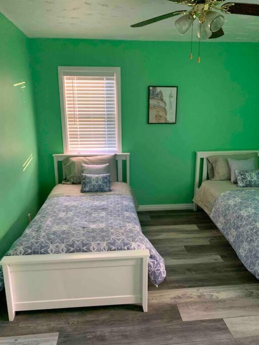 ナイアガラフォールズ Remodeled House Minutes To Falls Attractionsヴィラ エクステリア 写真